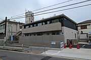 JR総持寺駅より徒歩8分 1階 築9年10ヶ月の賃貸物件