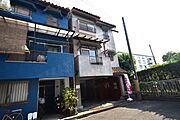 総持寺駅より徒歩32分 築45年4ヶ月 3階建の賃貸物件