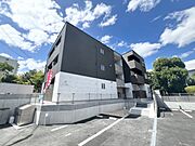 南茨木駅より徒歩10分 新築 3階建の賃貸物件