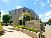 志津駅より徒歩10分 築27年8ヶ月 3階建の賃貸物件