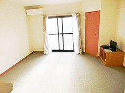 ＬＰフロール 1階ワンルームのリビング/ダイニング