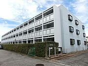 志津駅より徒歩10分 築34年5ヶ月 3階建の賃貸物件