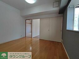 JR山手線 目黒駅 徒歩12分の賃貸マンション 1階2LDKのリビング/ダイニング