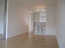 クレールルピナスＣ 101 1階1LDKのリビング/ダイニング