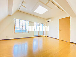 クレールレジデンス文京千石 5階1DKのリビング/ダイニング