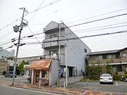 塚口駅より徒歩8分 3階 築37年の賃貸物件