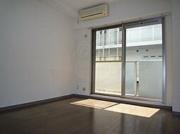 阪急神戸本線 塚口駅 徒歩3分の賃貸マンション 4階1Kのリビング/ダイニング