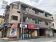 園田駅より徒歩2分 3階 築48年の賃貸物件