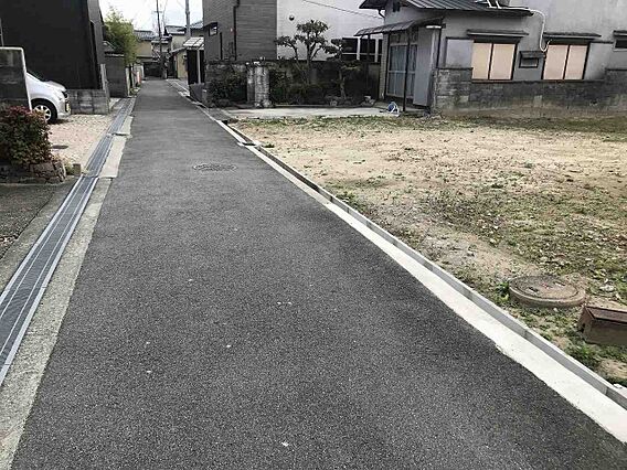 東側道路幅員約...