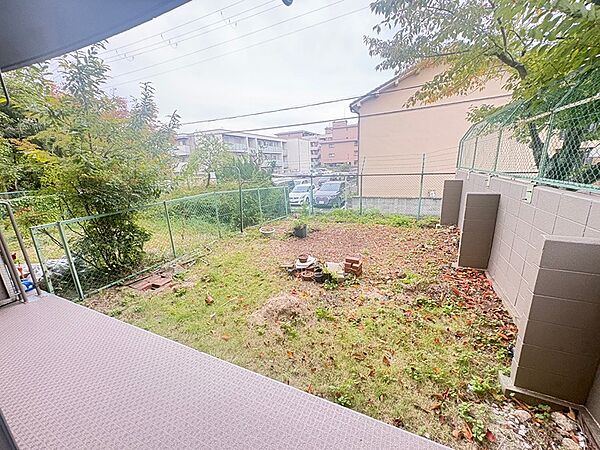 専用庭約33m2、バルコニー約6.36m2