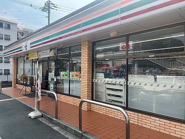 セブンイレブン 生駒東菜畑店（644m）