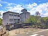 周辺：生駒市立生駒東小学校（746m）