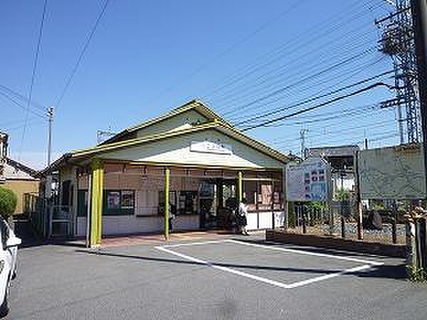 近鉄二上山駅まで880m