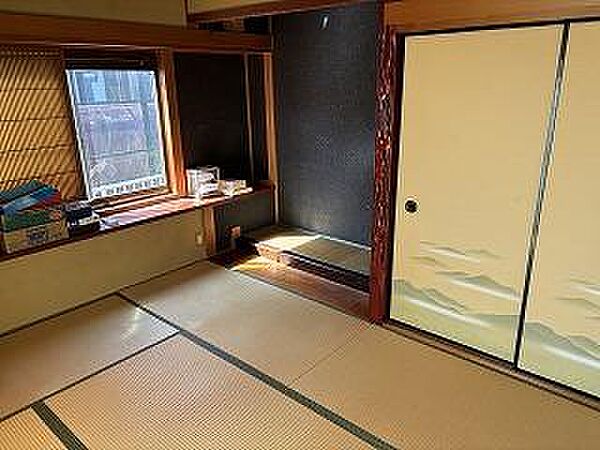 ◆柔らかい畳の敷かれた和室は、お子様とゆっくりくつろげるお昼寝スペース♪