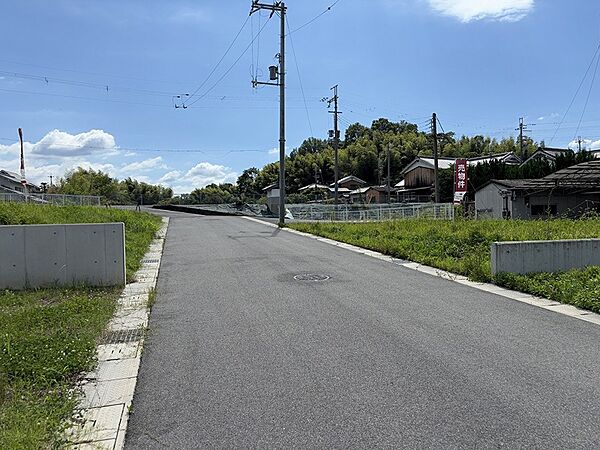 前面道路は幅員6m以上あります