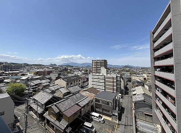 眺望です。眺望が良く、朝の目覚めもすっきりで快適な1日を始めることができます。