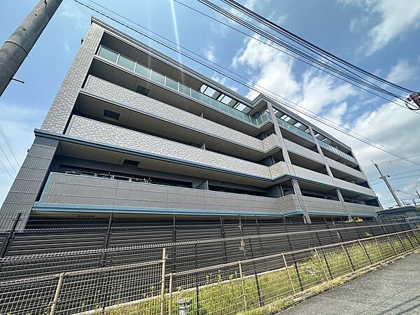 2008年8月建築のマンションです。大和八木駅徒歩15分の立地です。