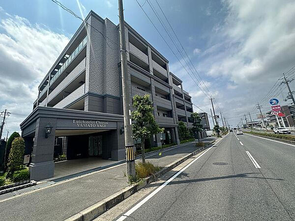 2008年8月建築のマンションです。大和八木駅徒歩15分の立地です。