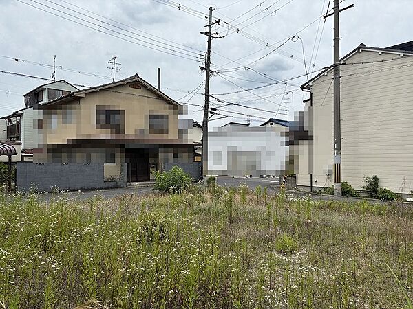 敷地内より撮影。現況更地、北西角地、土地面積約46.2坪。