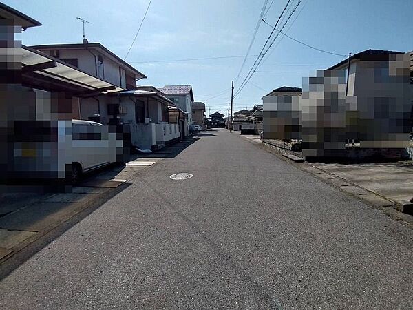閑静な住宅地・前面道路幅員約7ｍ