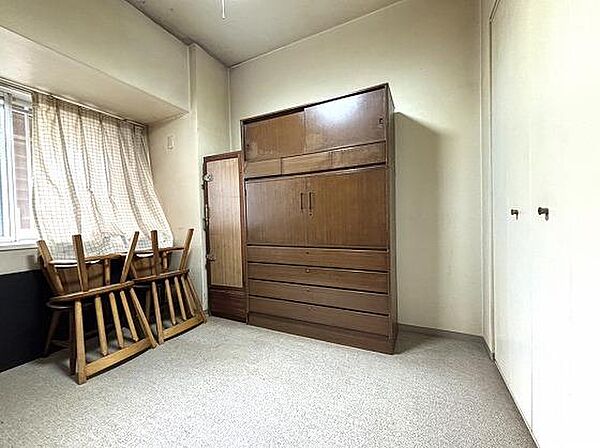 洋室約4.8帖