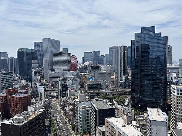 【住戸からの眺望写真/西方向】38階建てマンションの26階部分につき、陽当り・眺望良好です。