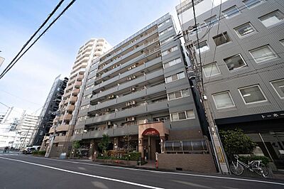 外観:【現地外観】地上11階建てマンションの最上階、角住戸です。 外観:【現地外観】地上11階建てマンションの最上階、角住戸です。