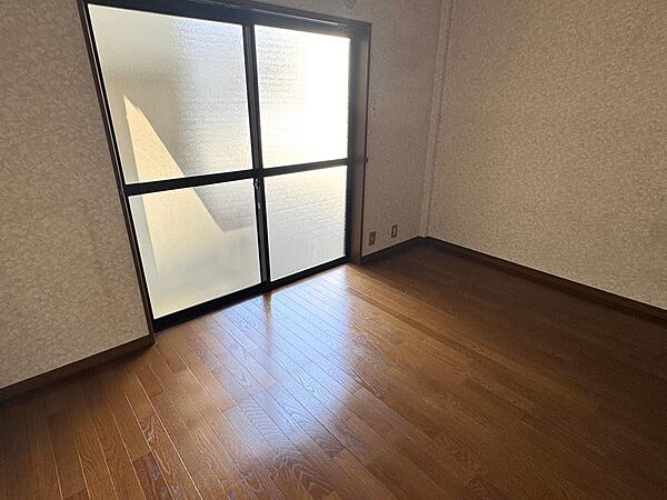 1階西側洋室約6.0帖