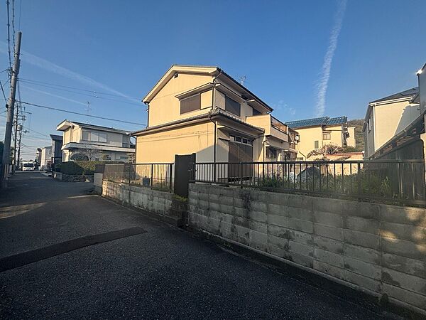 西側道路からの現地写真