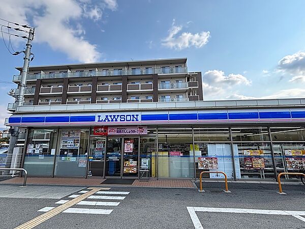 ローソン 八尾山本高安町二丁目店（561m）