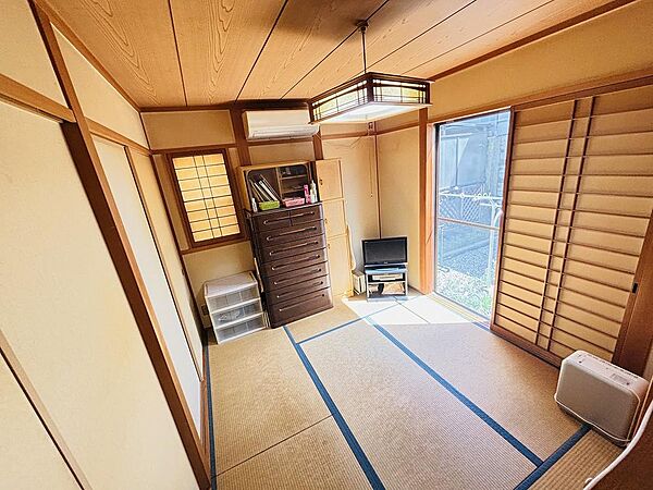 1階、6.0帖の和室