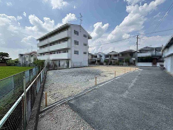 南東より