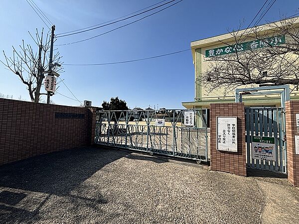枚方市立香陽小学校（411m）