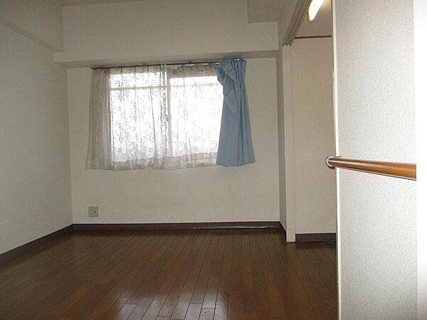 ■10階南東向きの眺望や陽当たりや眺望をぜひ、ご自分の目でお確かめください。