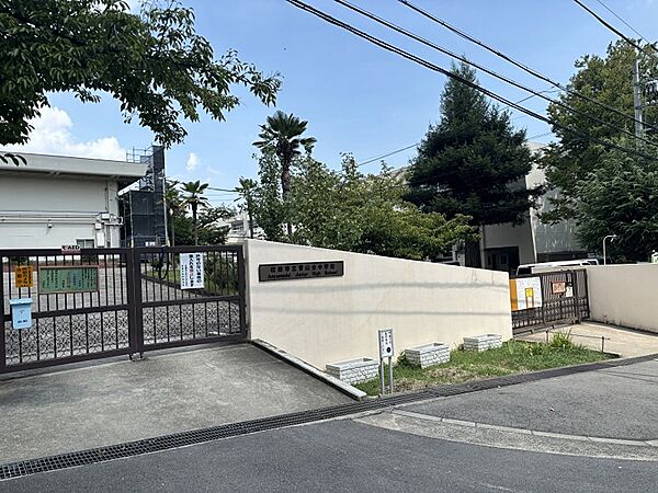 吹田市立青山台中学校（1400m）