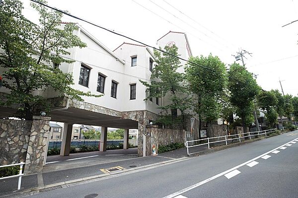 岸部敬愛幼稚園まで820m