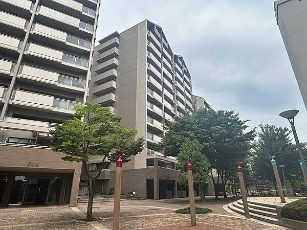 シンプルで飽きのこないデザインが魅力。