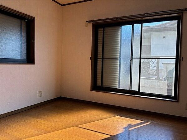 洋室6.0帖　南東側