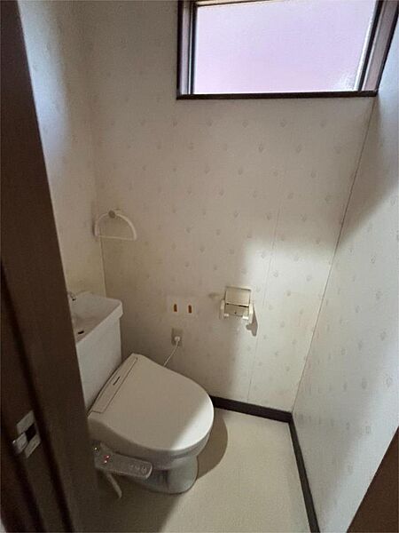 トイレを拡大表示
