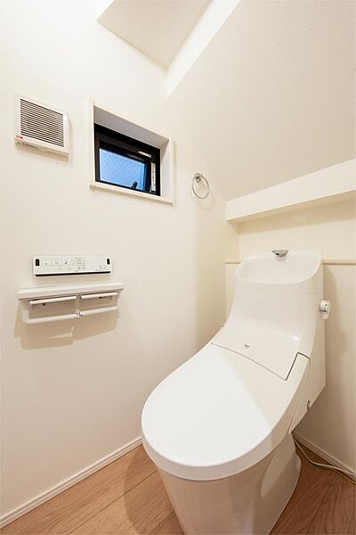 トイレを拡大表示