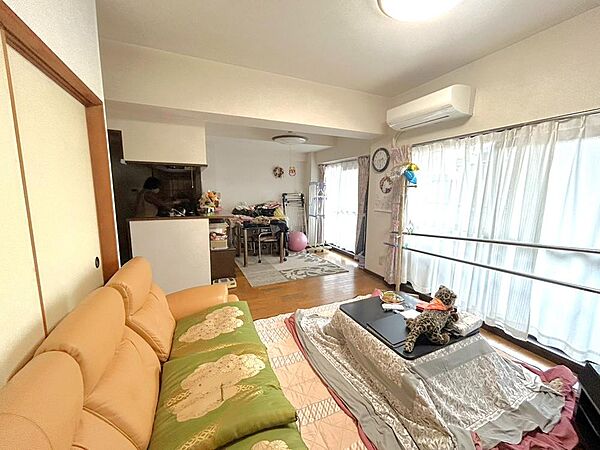 南向きバルコニーで日当たり良好！ぽかぽかとした癒される空間でお過ごしいただけます！
