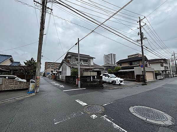 道幅の印象が良く、出発や帰宅のストレスが減ります。