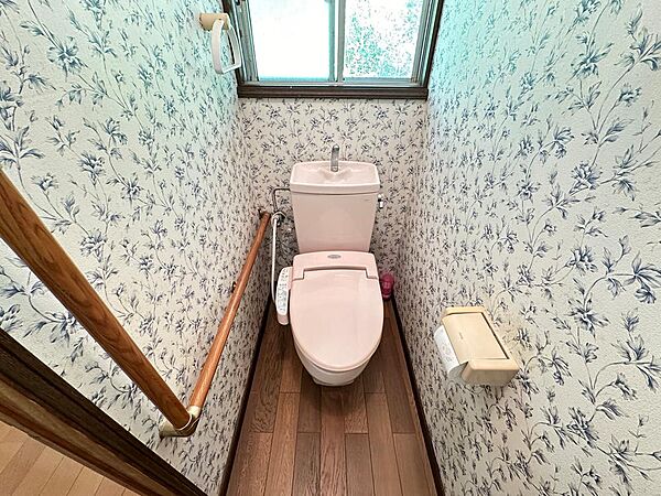 トイレを拡大表示