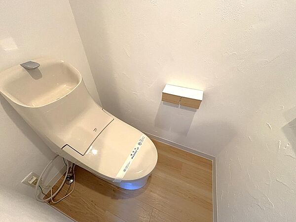 トイレを拡大表示