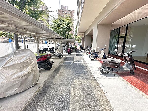 駐輪場です！空き状況などは担当者：上條までお気軽にお問い合わせください。