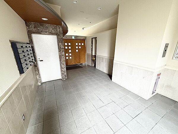 エントランスを拡大表示