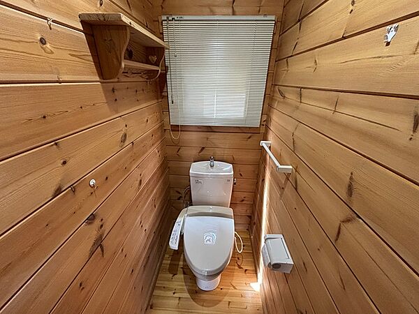 トイレを拡大表示