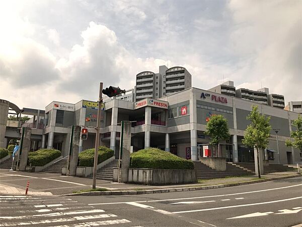 もみじ銀行西風新都支店（1376m）