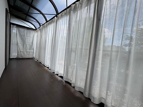 ◆太陽の恵みを感じる温もりあふれる空間♪（サンルーム）