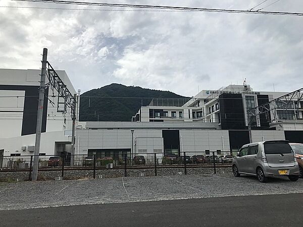 広島市立北部医療センター安佐市民病院（1288m）
